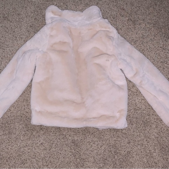 White faux fur jacket - Picture 5 of 6